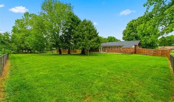 2707 Oakwood Dr, Bardstown, KY 40004