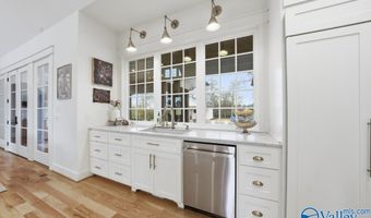 2582 S Broad St, Albertville, AL 35950