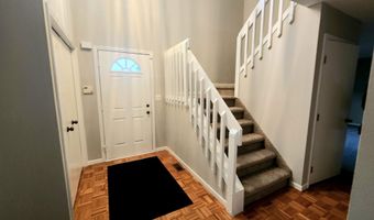 1660 Pond Shore Dr, Ann Arbor, MI 48108