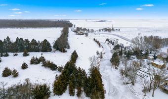 379501 N SHORE Dr, Aberdeen, SD 57401