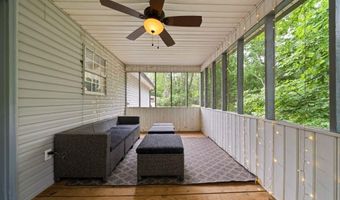 516 Fieldwood Dr, Adairsville, GA 30103