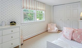 4 Old Stone Rd, Darien, CT 06820
