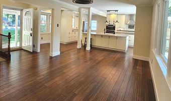 8925 FALLING CREEK Ct, Annandale, VA 22003