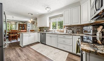 4008 Mannwood Rd, Ashtabula, OH 44004
