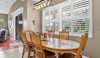 921 CLASSIC VIEW Dr, Auburndale, FL 33823