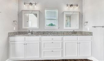 1022 Molina Dr, Weatherford, TX 76085