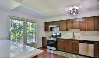 2402 WINDBREAK Dr, Alexandria, VA 22306