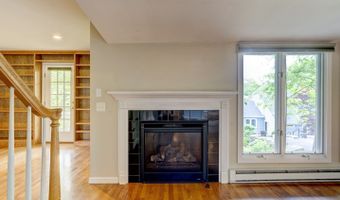 120 Highland Ave, Branford, CT 06405