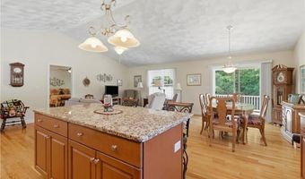 72 Country Meadow Ln, Glocester, RI 02814
