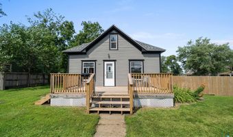 411 N 6th St, Beresford, SD 57004