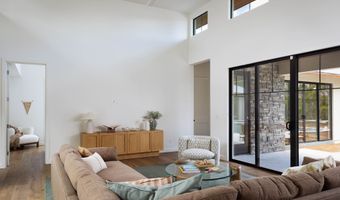 68-1002 NOHEA MAKAI St, Kamuela, HI 96743