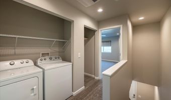 318 11TH St, Bandon, OR 97411