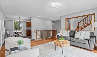 999 Elm Dr, Apple Valley, MN 55124