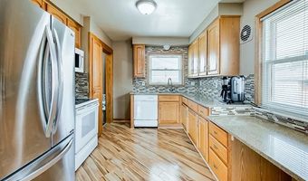 8634 Allen Rd, Allen Park, MI 48101