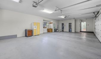 19490 Green Lakes Loop, Bend, OR 97702