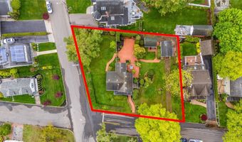 4 Coles Ave, Amityville, NY 11701