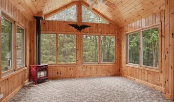 7 Wheeler Dr, Danbury, CT 06811