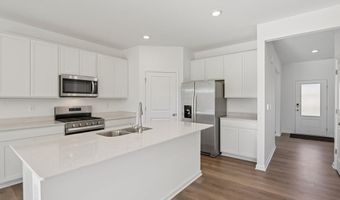 8097 Wesleyan Dr, Avon, IN 46123