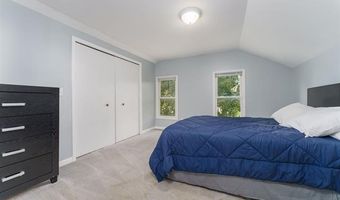 518 N LOCUST St, Adrian, MI 49221