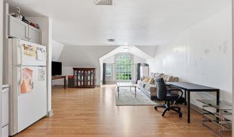 202 N 17TH St Apt D, Allentown, PA 18104