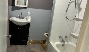 3003 Moore St, Ashland, KY 41101