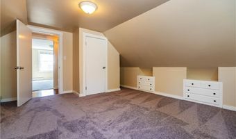 11 Bellevue Dr, Cranston, RI 02920