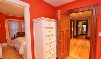 15 McKinley St, Bangor, ME 04401