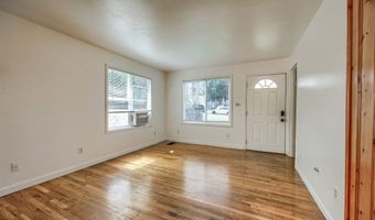 128 S Mountain Ave, Ashland, OR 97520