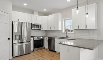 1992 RETTA GILLIAM Ct SE, Washington, DC 20020