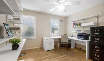 7906 IVYMOUNT Ter, Potomac, MD 20854