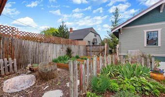 2504 VALLEY Ave, Baker City, OR 97814