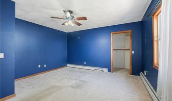 221 Curran Rd, Cumberland, RI 02864