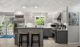 9 Good St, Billerica, MA 01821