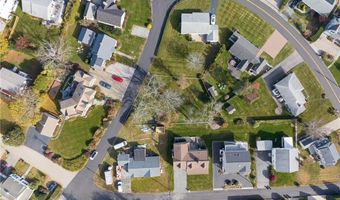 21 Namcook Rd, Narragansett, RI 02882