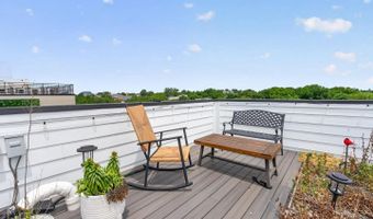 1102 STAPLES St NE #301, Washington, DC 20002