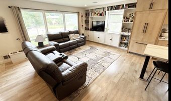 908 NE 10th Ave, Aberdeen, SD 57401