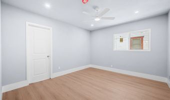 941 W 55th St, Los Angeles, CA 90037