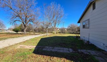 310 S Wickham St, Alvord, TX 76225