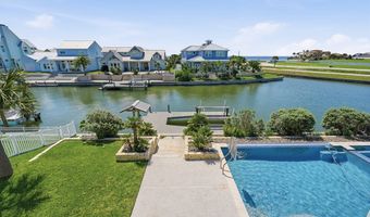 1009 Fiji Dr, Rockport, TX 78382