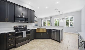 515 VILLA TREVISO Ct, Apollo Beach, FL 33572