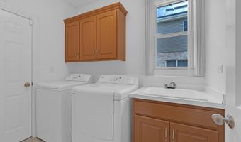 427 W Natoma Ave, Addison, IL 60101