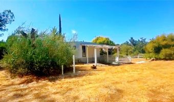 3360 Gird Rd, Fallbrook, CA 92028