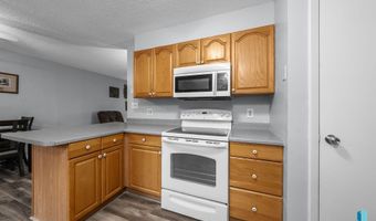 101 N Pipestone St 4, Brandon, SD 57005