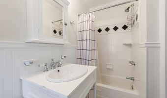 6570 Wright Rd, Atlanta, GA 30328