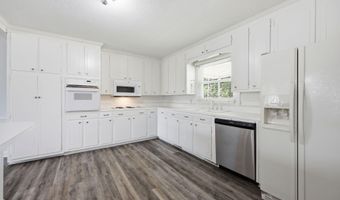 4130 Terrace Dr, Ayden, NC 28513