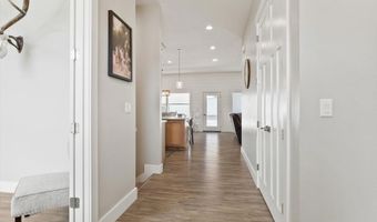 5089 Tree Valley Rd, Chubbuck, ID 83202