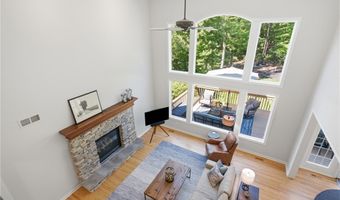 780 S Sussex Ct, Aurora, OH 44202