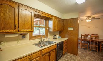 219 W South Ave, Algona, IA 50511