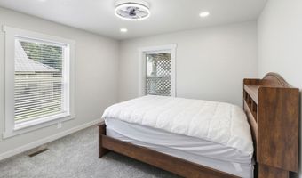 311 N School St, Cascade, ID 83611