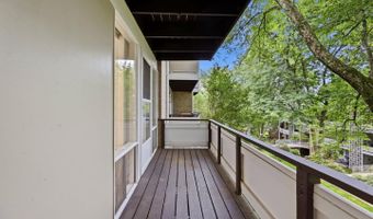 7525 SPRING LAKE Dr #C2, Bethesda, MD 20817